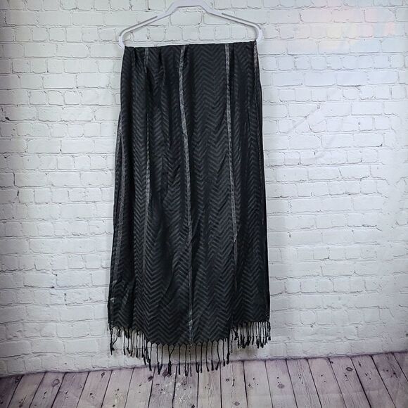 PASHMIRE Scarf Shawl 68" Long Black Chevron Silver Metallic Tassels lightweight - Picture 6 of 9